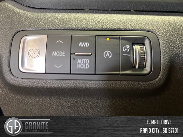 Used 2026 GMC Terrain Elevation AWD/4WD image 33