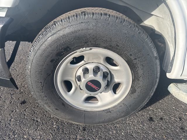 Certified 2023 GMC Savana 2500 w/ Driver Convenience Package image 9