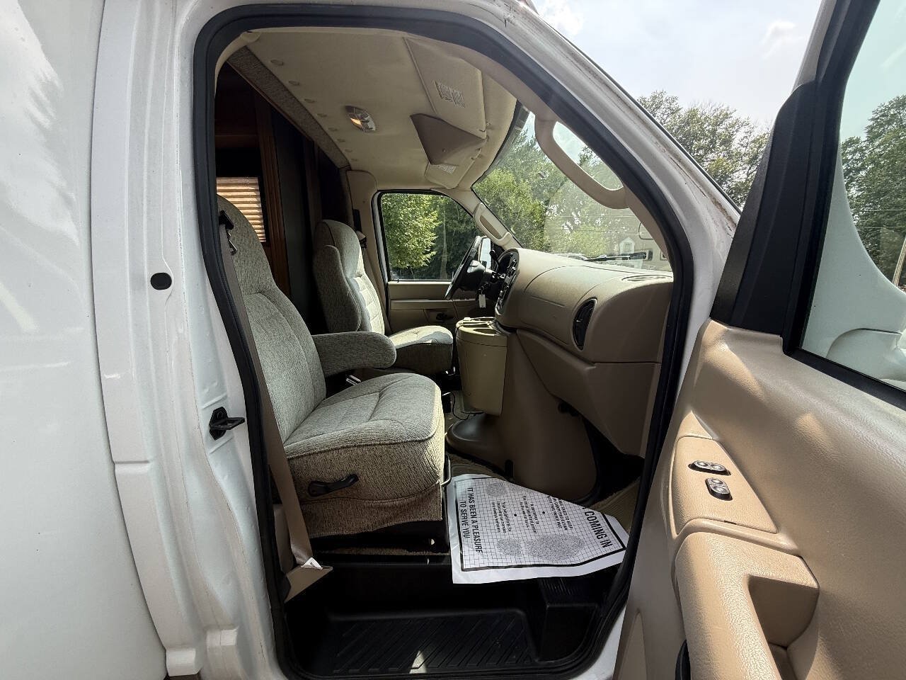 Used 2006 Ford E-450 and Econoline 450 RWD image 30