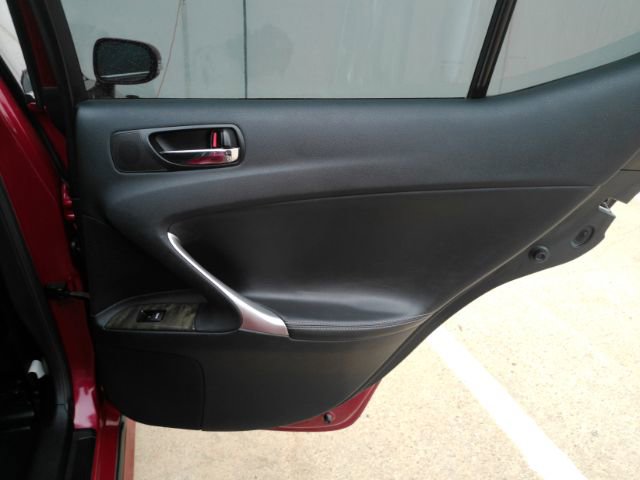 Used 2010 Lexus IS 250 image 26