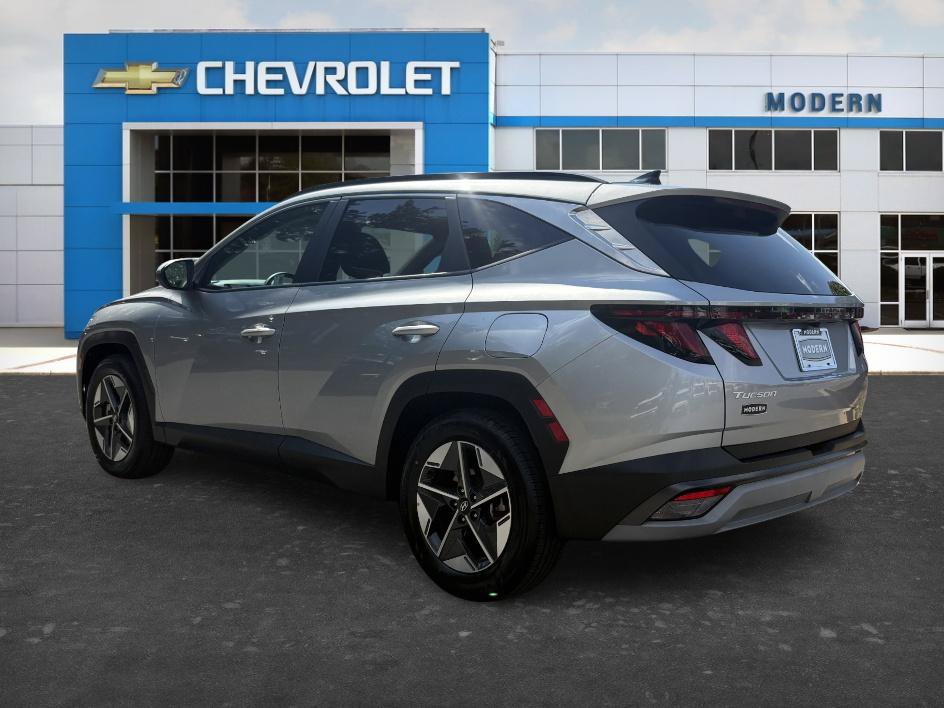 Used 2025 Hyundai Tucson SEL FWD image 3