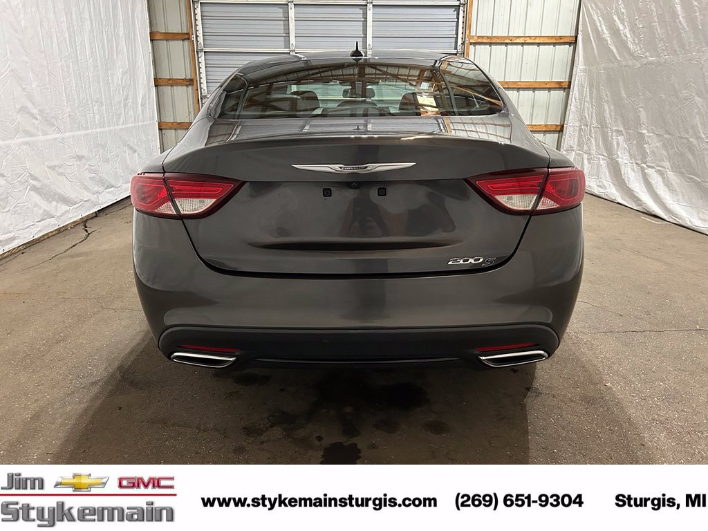 Used 2016 Chrysler 200 S FWD image 6