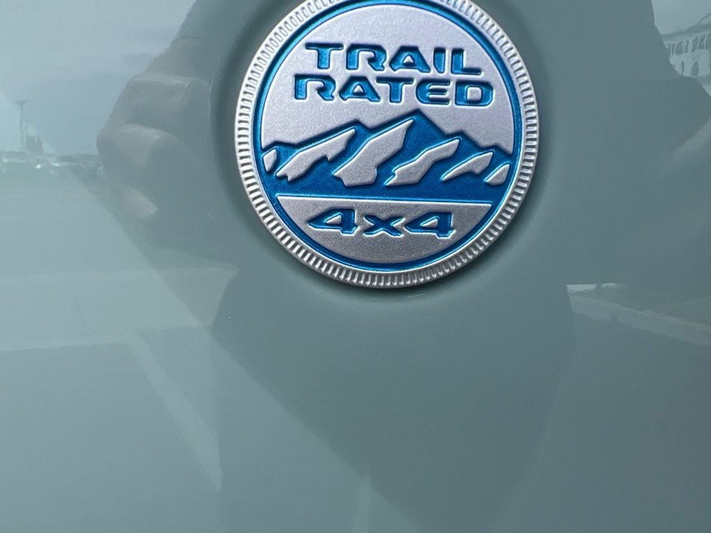 Used 2024 Jeep Wrangler Unlimited Sahara w/ Technology Group AWD/4WD image 25
