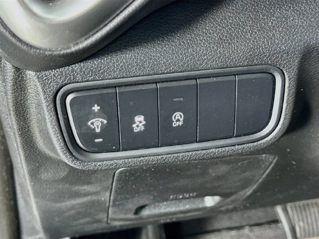 Used 2024 Kia Soul LX w/ Option Group 015 FWD image 10