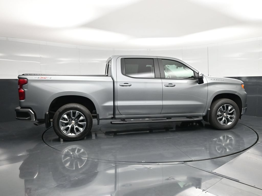 Used 2026 Chevrolet Silverado 1500 LT w/ Protection Package AWD/4WD image 2