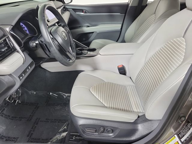 Used 2023 Toyota Camry SE w/ Convenience Package FWD image 19