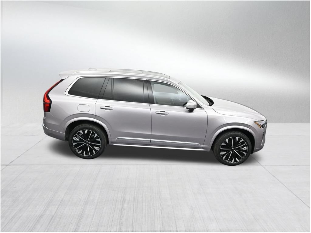 New 2026 Volvo XC90 B6 Plus w/ Protection Package Premier AWD/4WD image 18