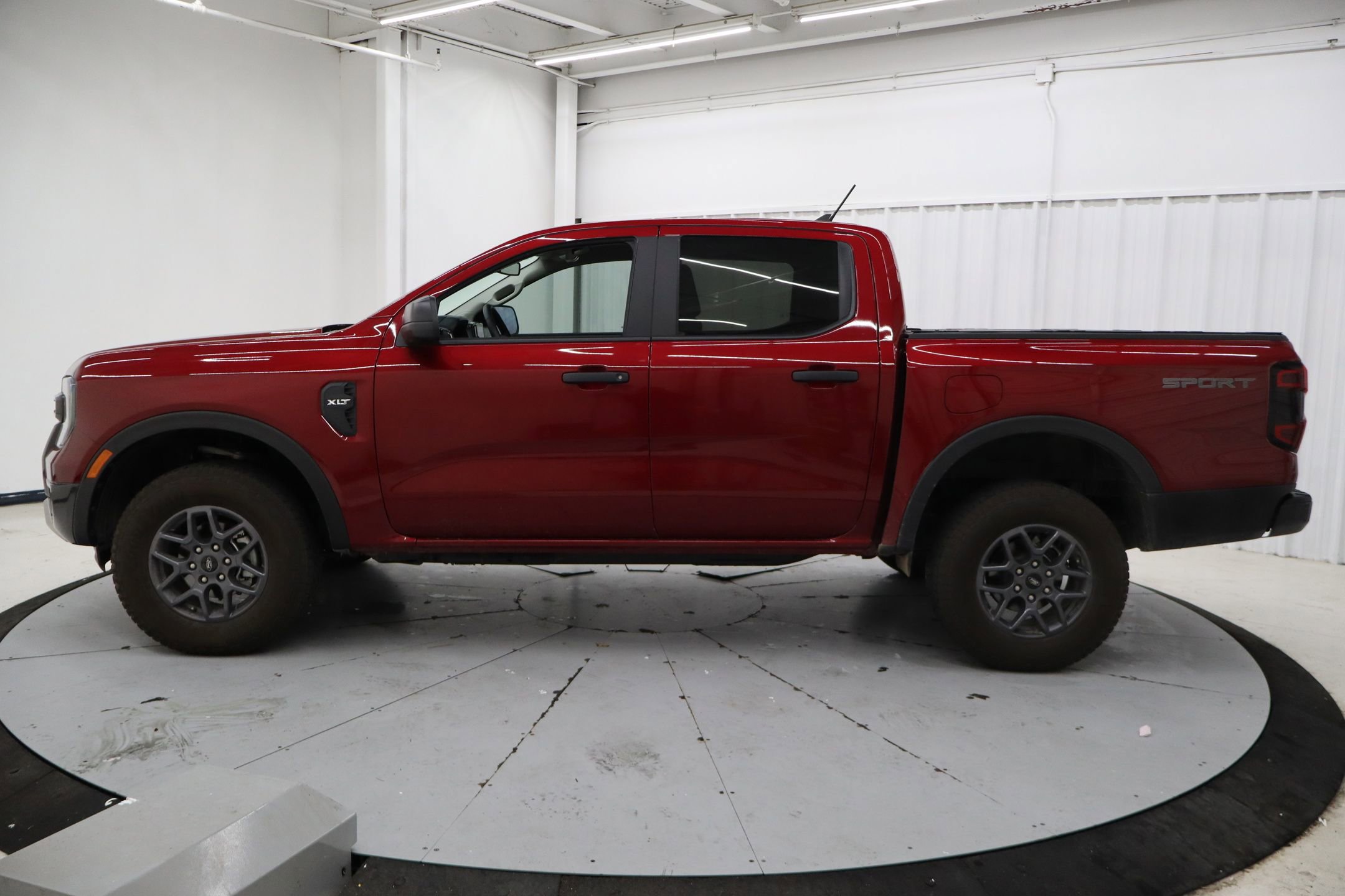 Used 2025 Ford Ranger XLT w/ Equipment Group 301A High RWD image 9