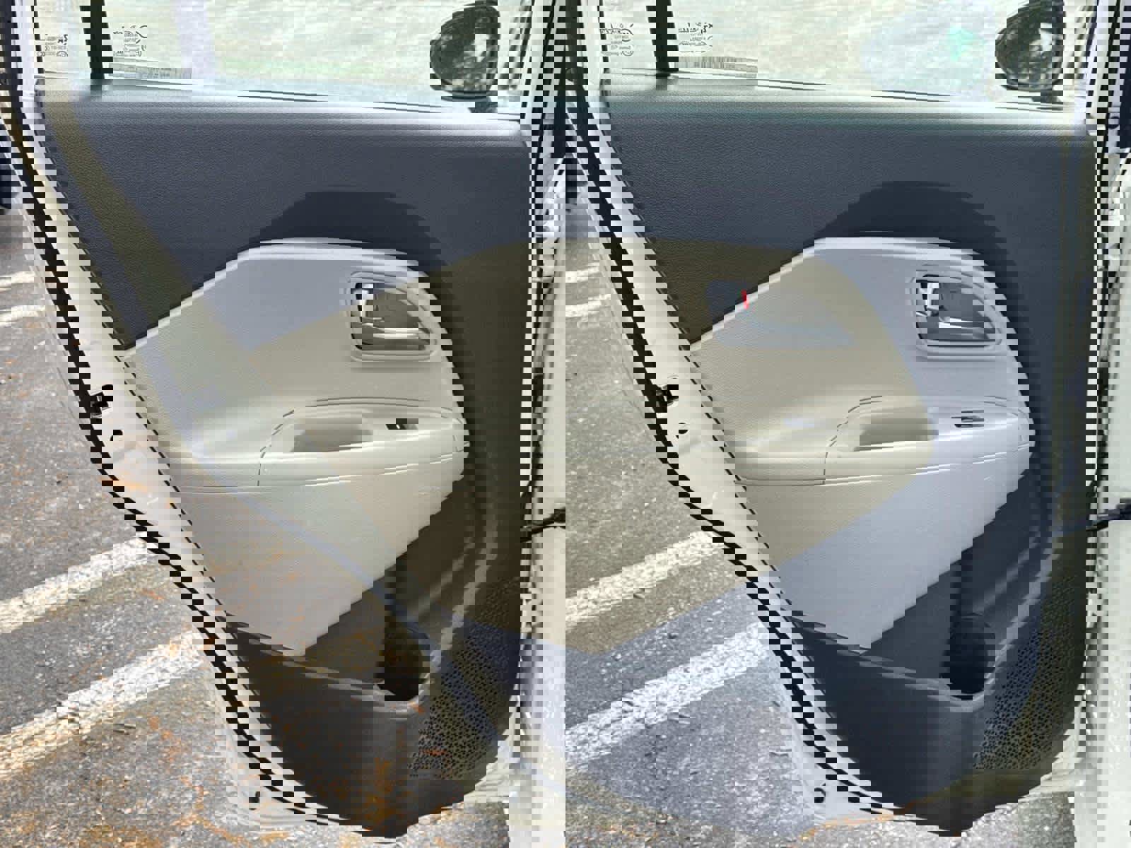 Used 2013 Kia Rio LX w/ PWR Pkg image 11