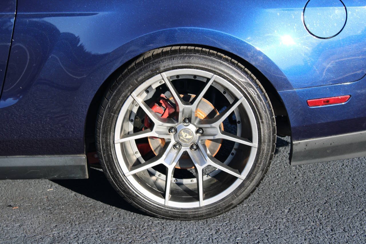 Used 2011 Ford Mustang GT Premium w/ Comfort Pkg RWD image 25