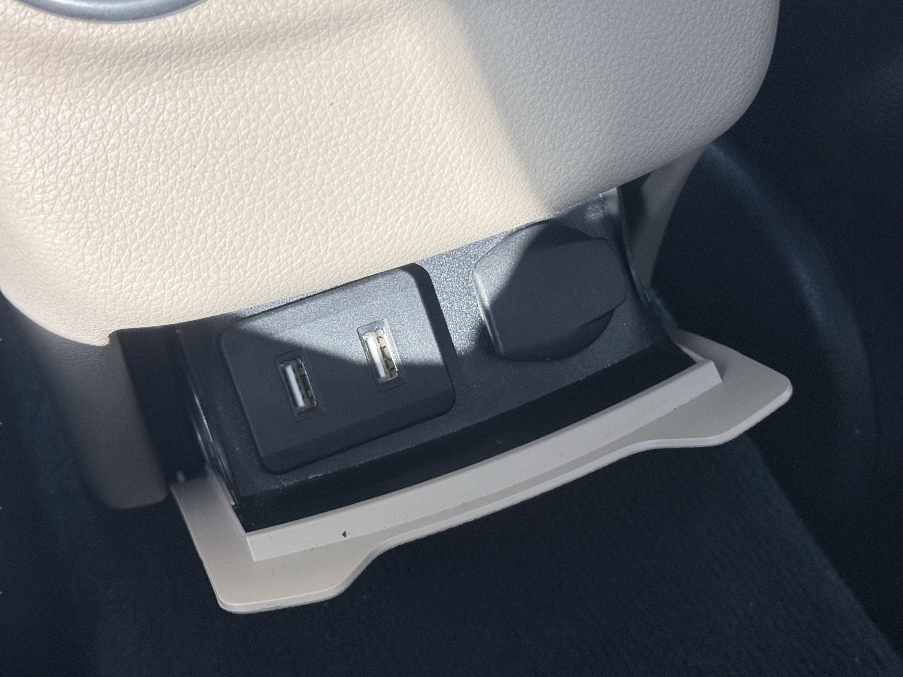 Used 2021 Mercedes-Benz C 300 Sedan image 28