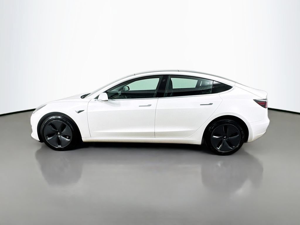 Used 2020 Tesla Model 3 Standard Range RWD image 4