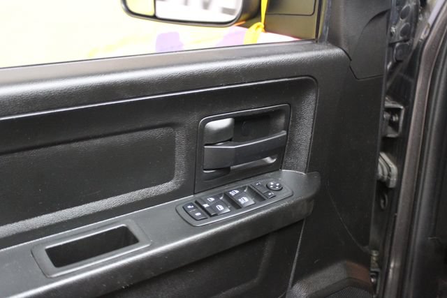Used 2019 RAM 1500 Express w/ Wheel & Sound Group AWD/4WD image 13
