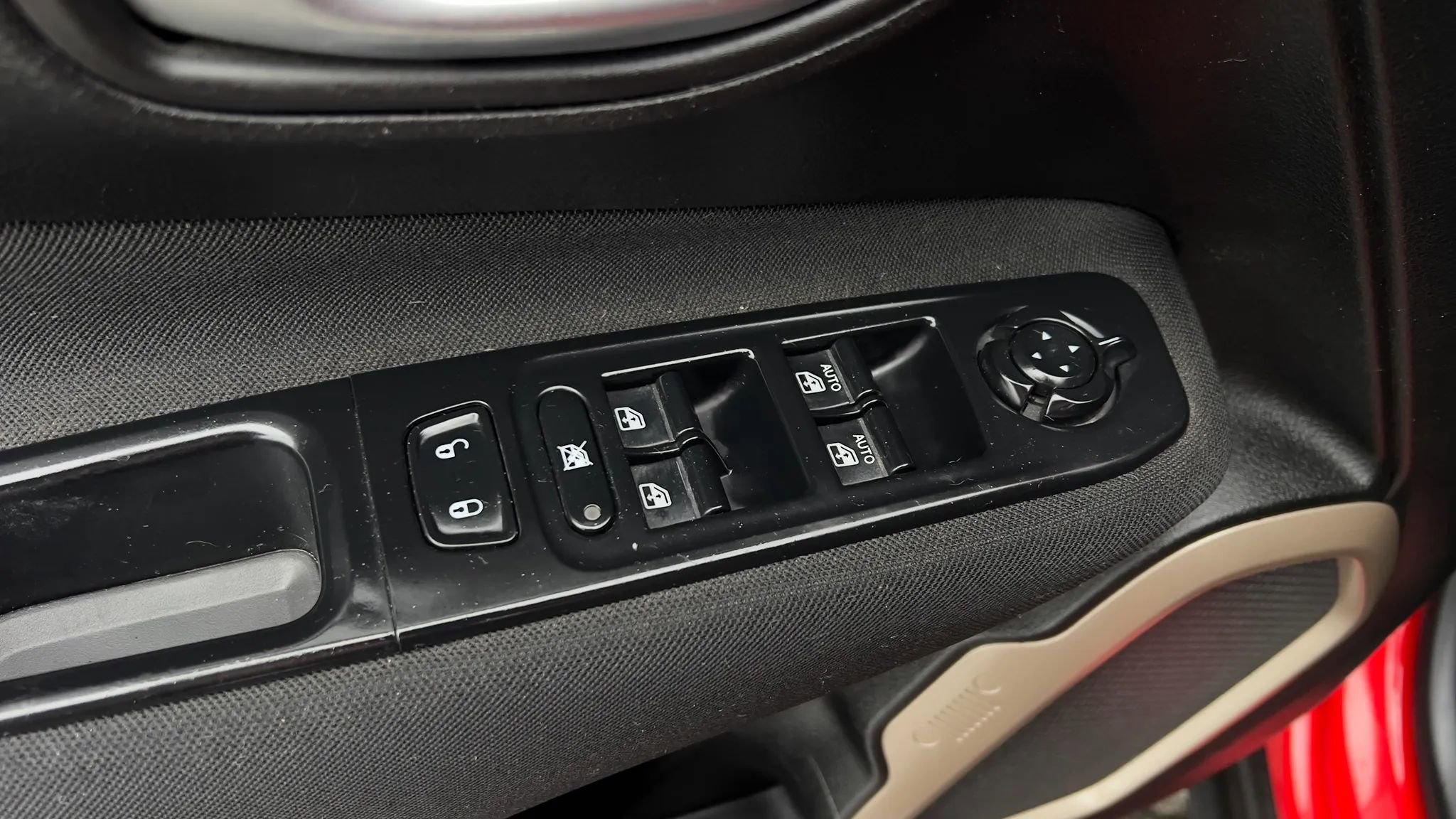 Used 2017 Jeep Renegade Sport w/ Power & Air Group FWD image 12