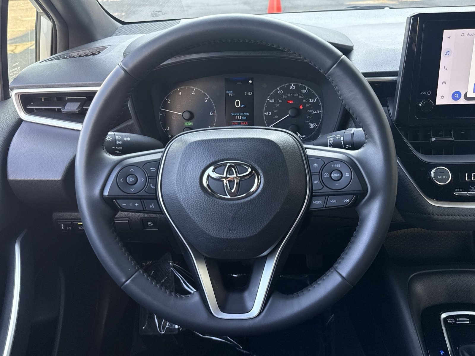 Used 2025 Toyota Corolla SE FWD image 16