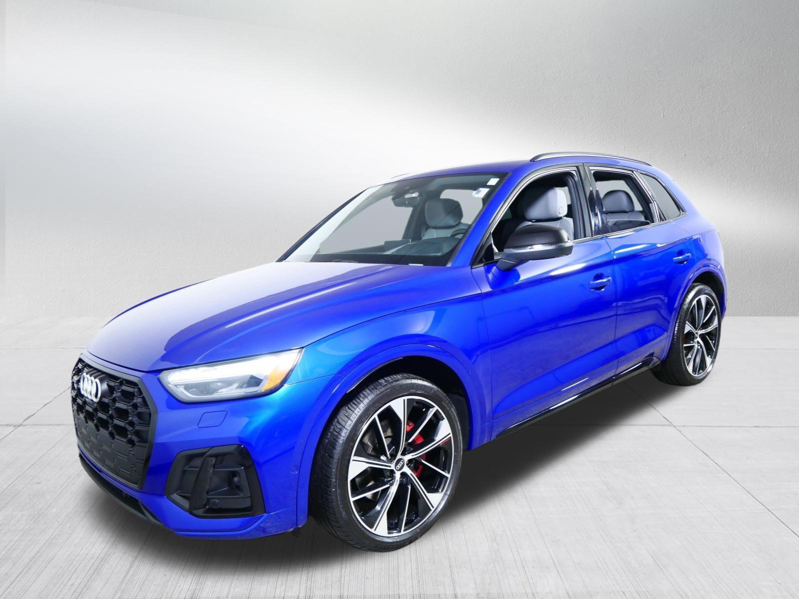 Used 2022 Audi SQ5 Prestige w/ Prestige Package image 3