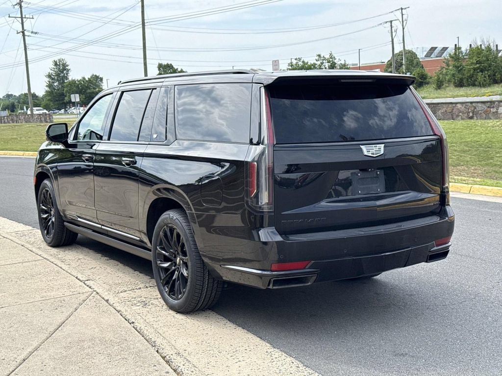 Used 2021 Cadillac Escalade ESV Sport Platinum w/ LPO, ONYX Package AWD/4WD image 23
