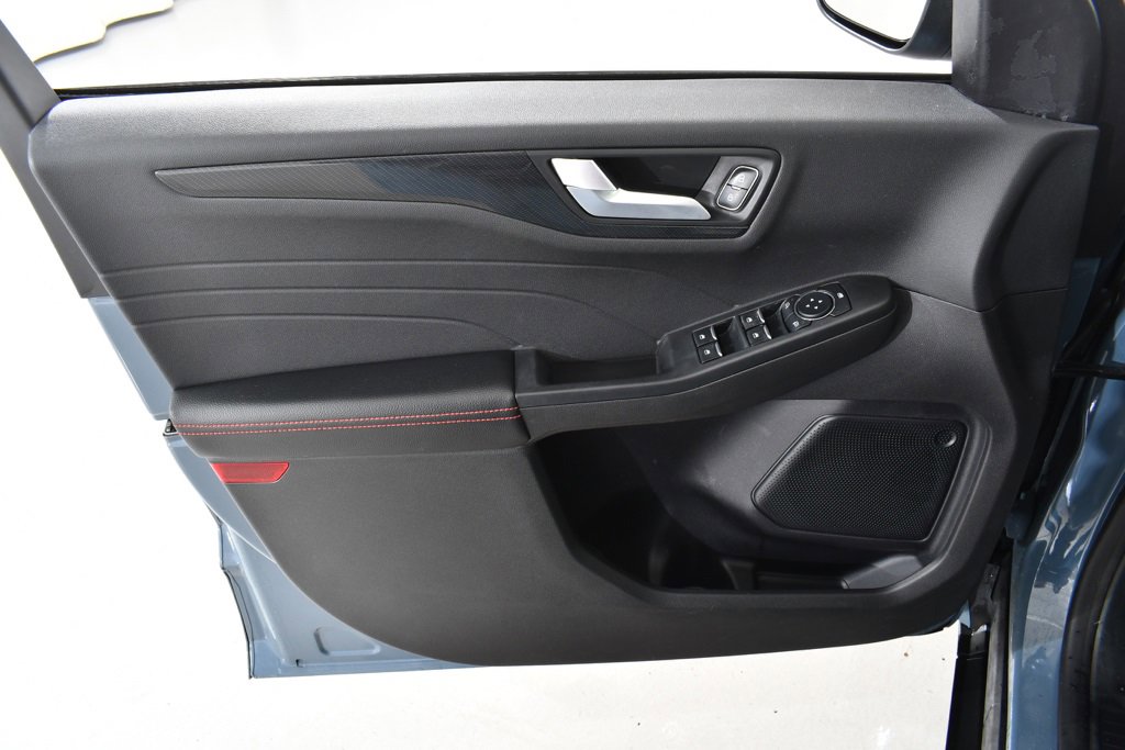 Used 2023 Ford Escape ST-Line w/ Tech Pack #1 image 25