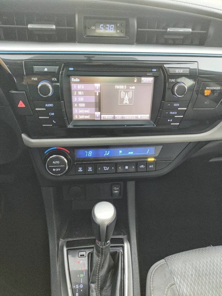 Used 2016 Toyota Corolla LE image 12