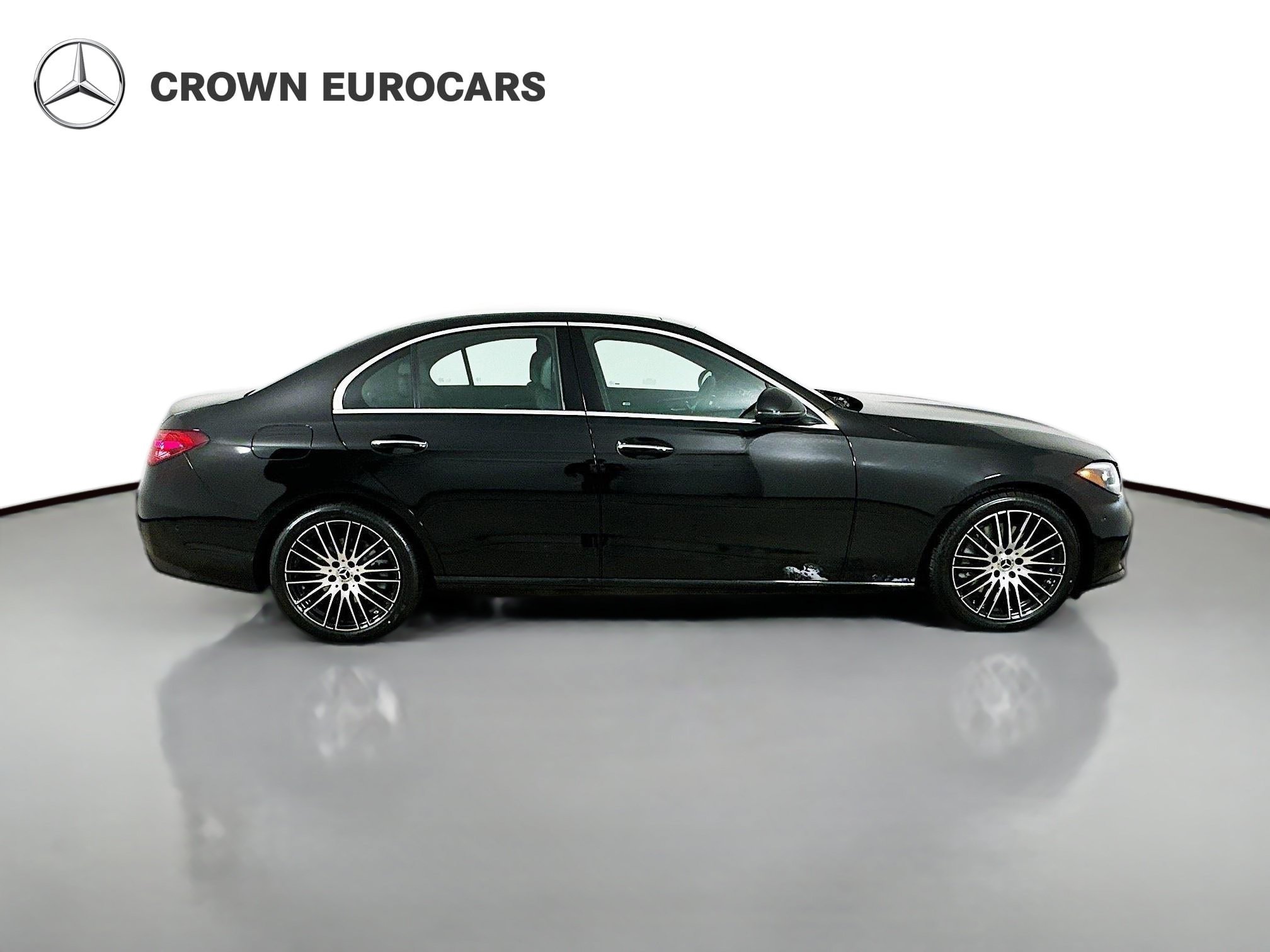 Used 2026 Mercedes-Benz C 300 4MATIC Sedan image 4