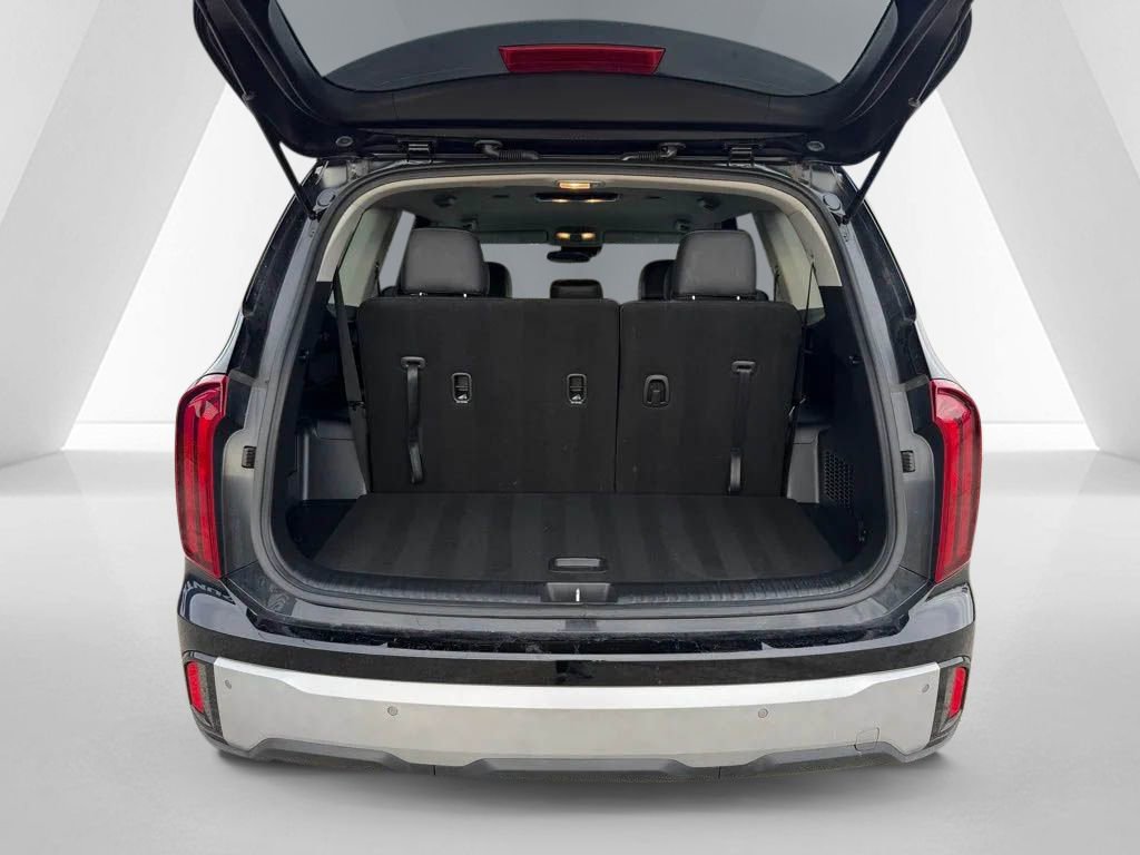 Used 2024 Kia Telluride LX image 36