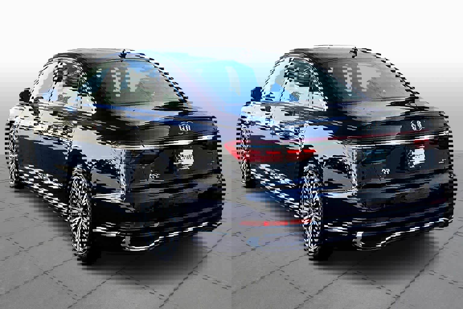 Used 2023 Audi A8 L 3.0T image 11