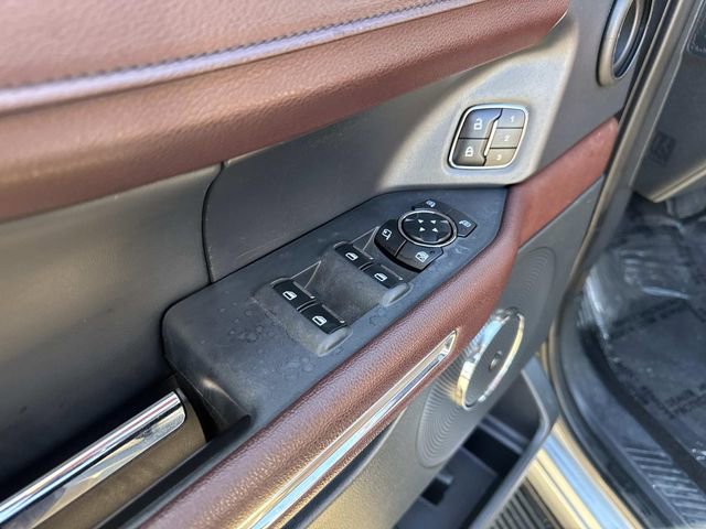 Used 2023 Ford Expedition Limited image 17