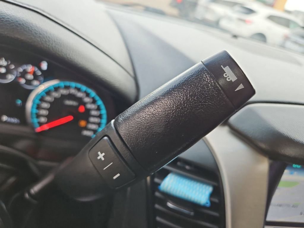 Used 2018 GMC Yukon Denali w/ Open Road Package image 17