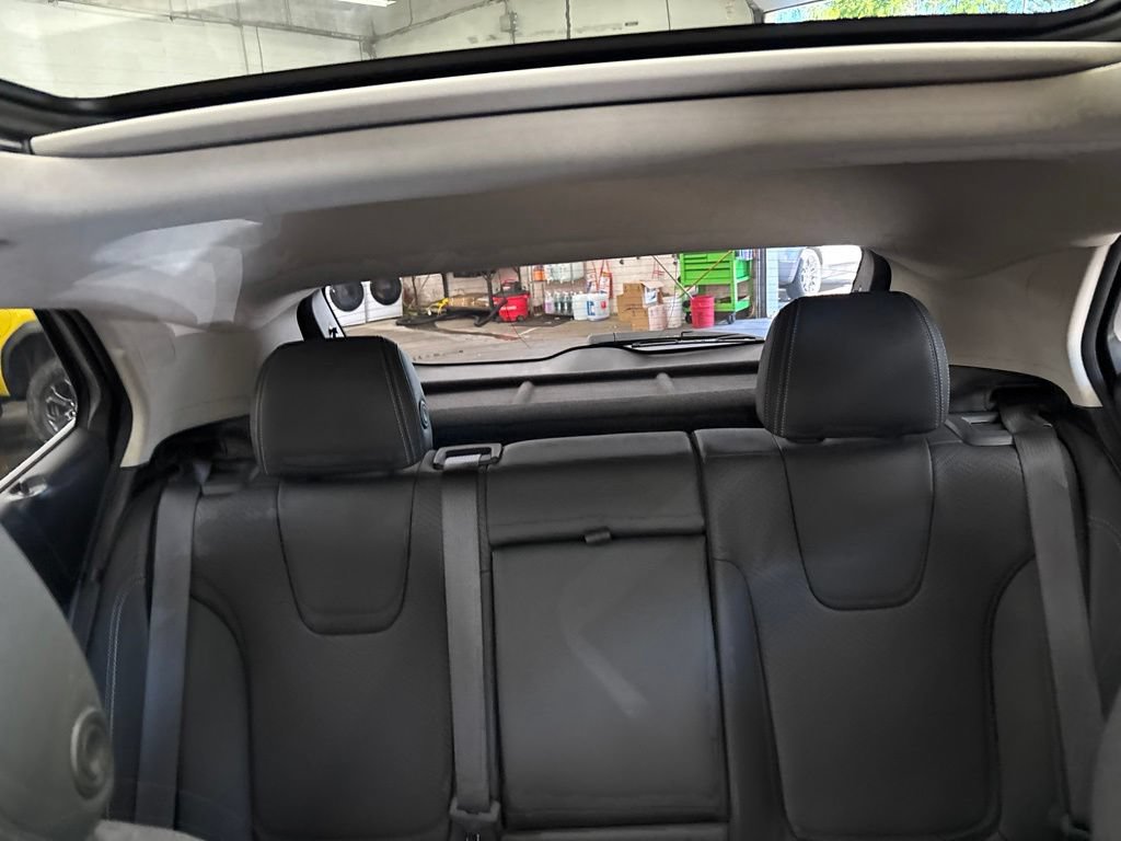 Used 2023 Buick Encore GX Essence w/ Experience Buick Package FWD image 34