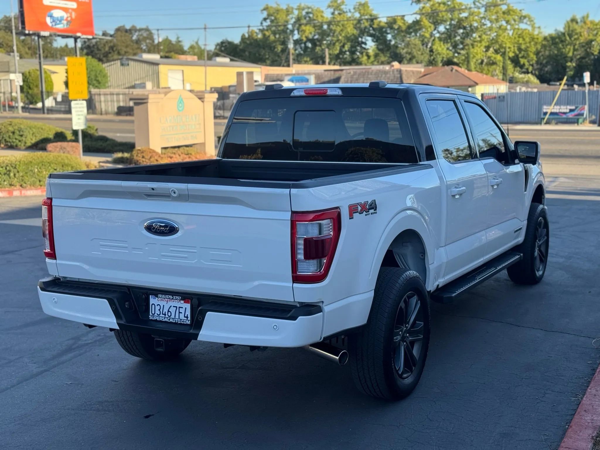 Used 2023 Ford F150 Lariat w/ Max Trailer Tow Package image 7