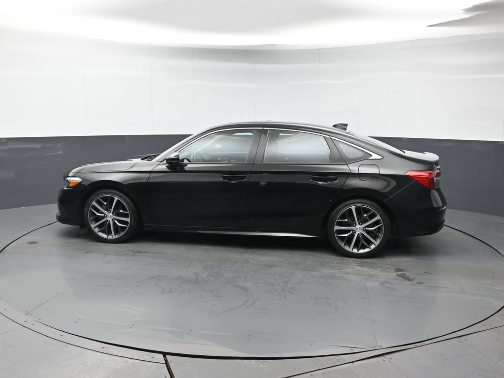 Used 2024 Honda Civic Touring image 3