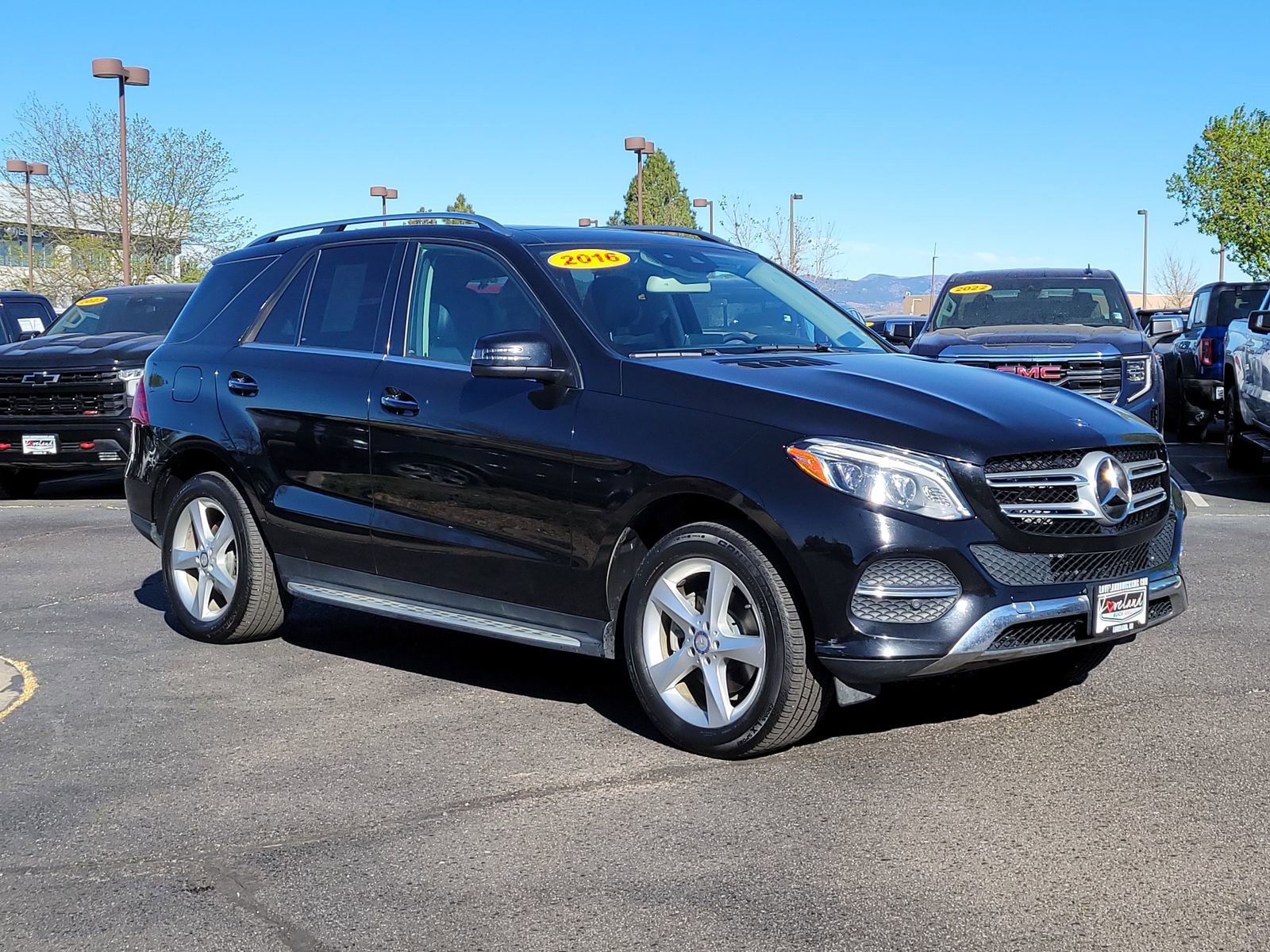 Used 2016 Mercedes-Benz GLE 300d 4MATIC image 1