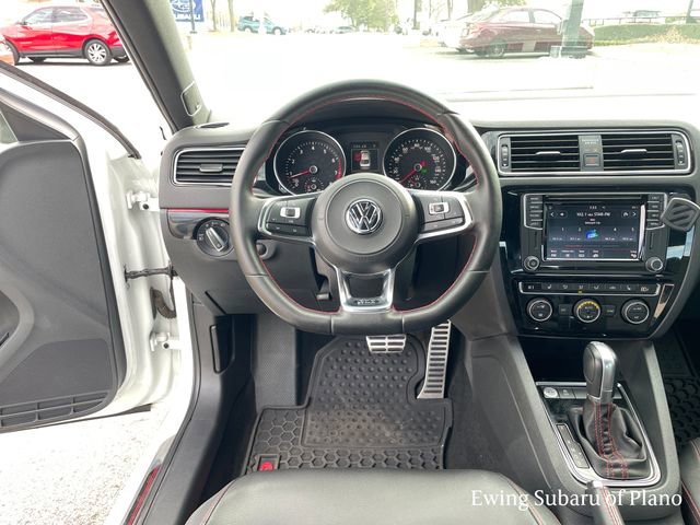 Used 2017 Volkswagen Jetta GLI image 21