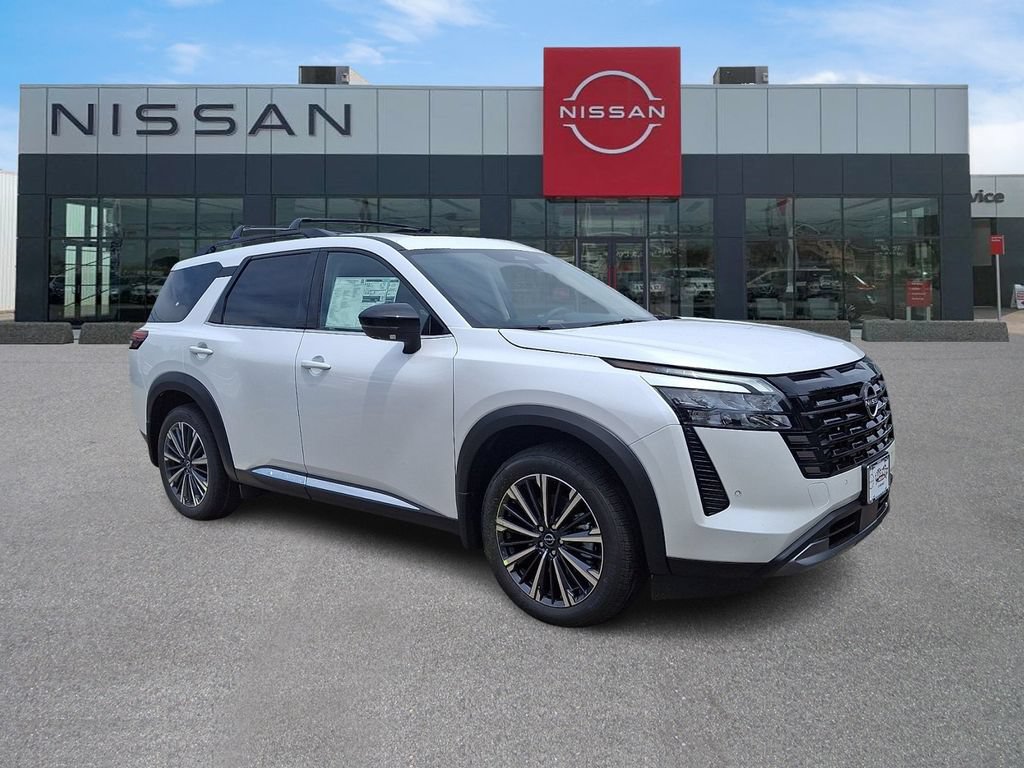 New 2026 Nissan Pathfinder Platinum w/ Lighting Package