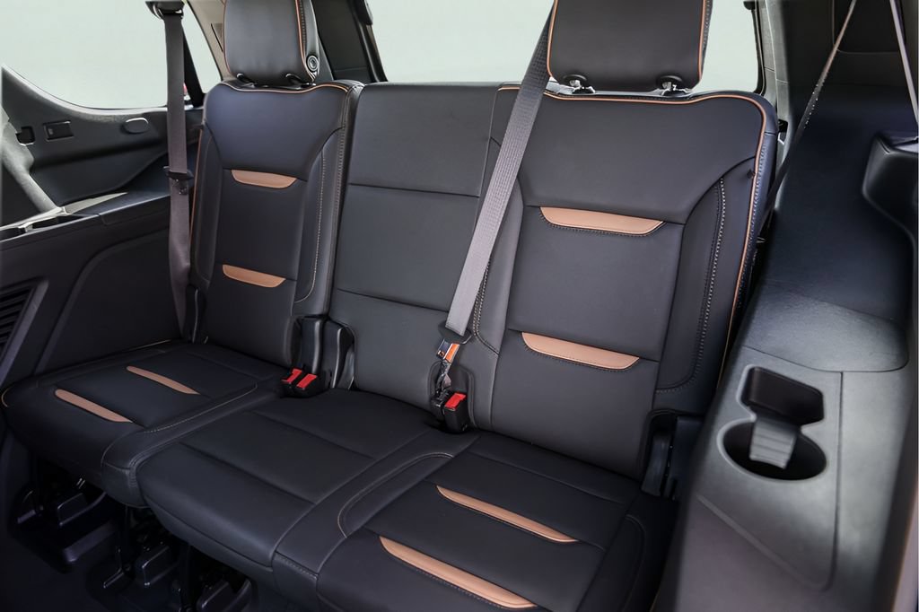 Used 2021 GMC Yukon AT4 w/ Rear Media and Nav Package AWD/4WD image 29