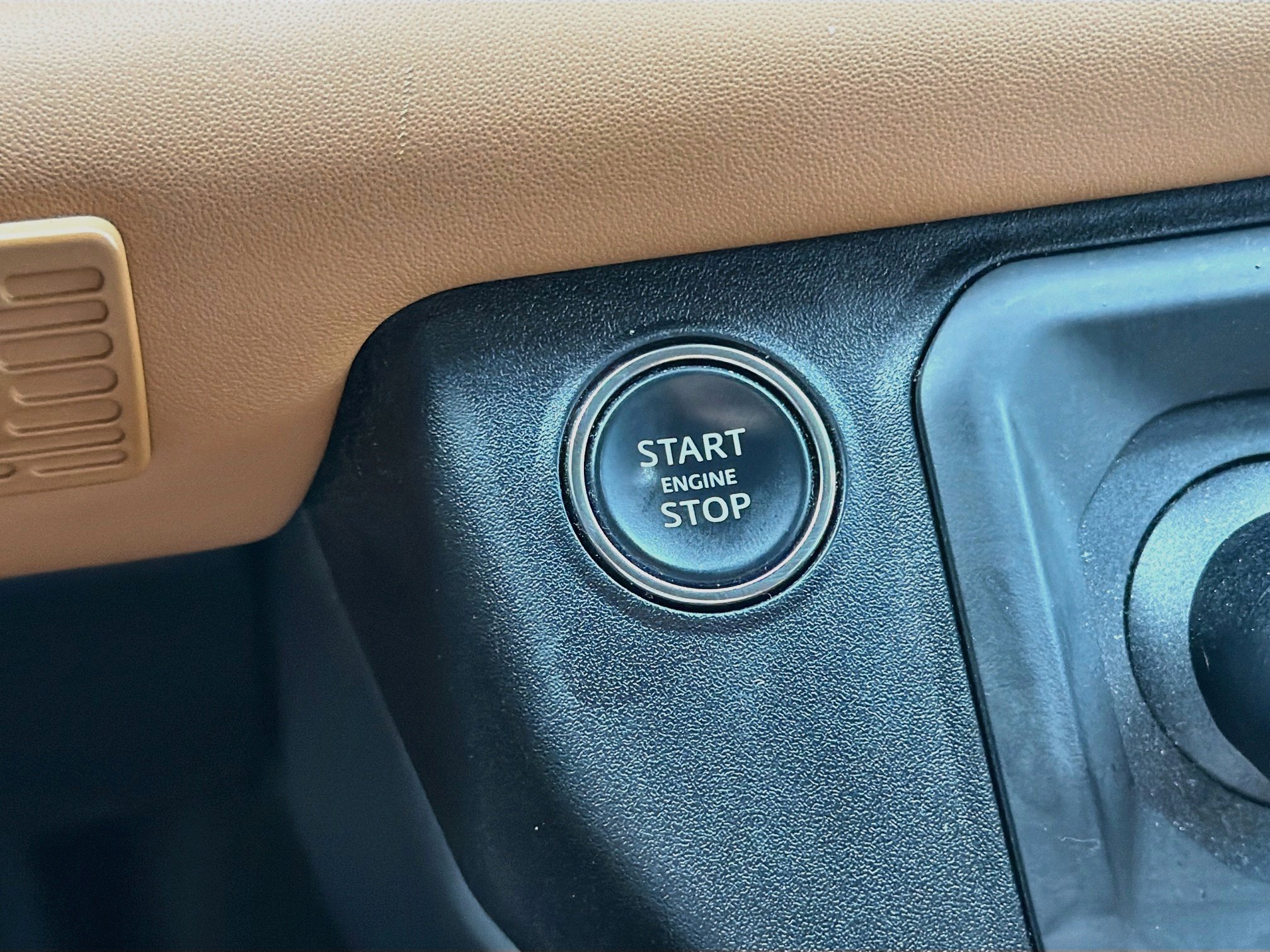 Used 2023 Land Rover Defender 110 X AWD/4WD image 37
