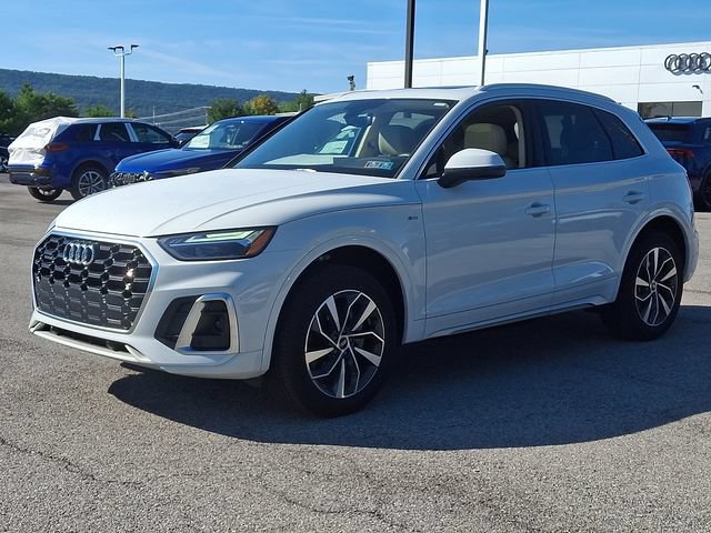 Used 2023 Audi Q5 2.0T Premium w/ Convenience Package AWD/4WD image 5