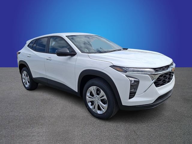 New 2026 Chevrolet Trax LS w/ Driver Confidence Package image 2