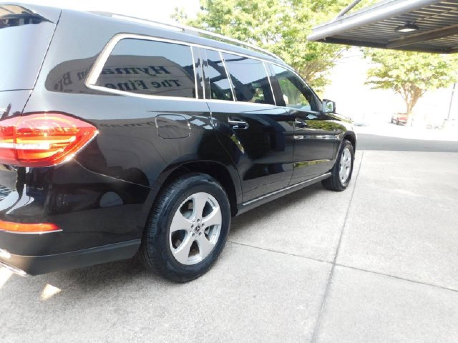 Used 2018 Mercedes-Benz GLS 450 4MATIC image 6