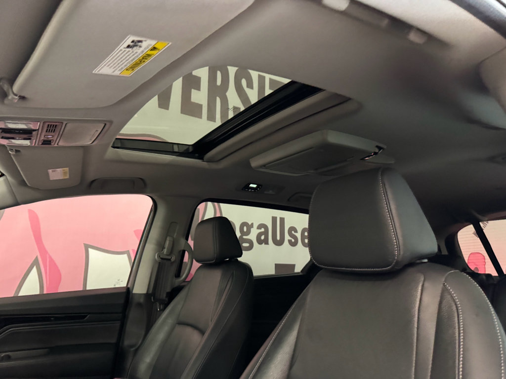 Used 2023 Honda Odyssey Touring image 18