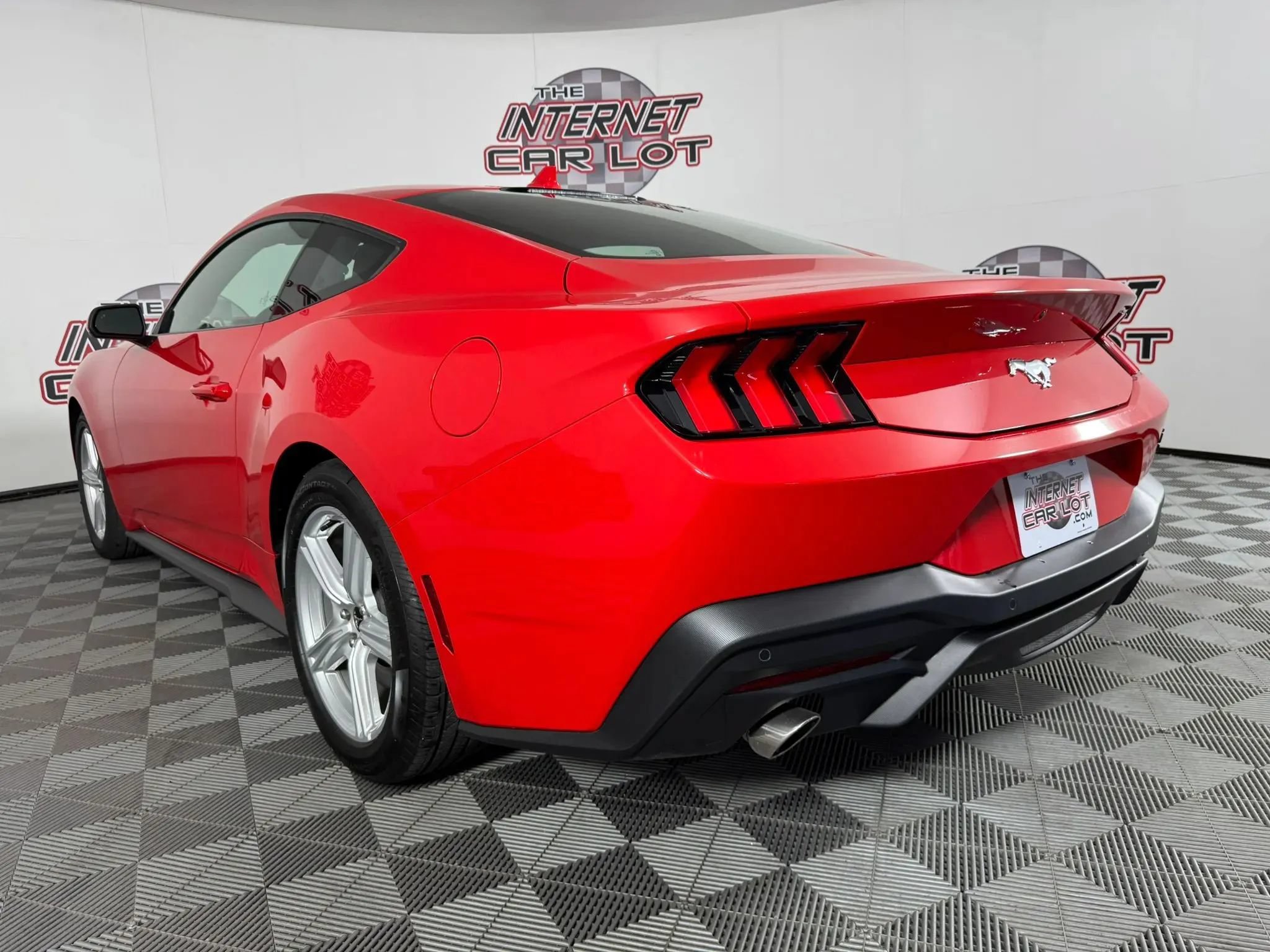 Used 2026 Ford Mustang Coupe RWD image 24