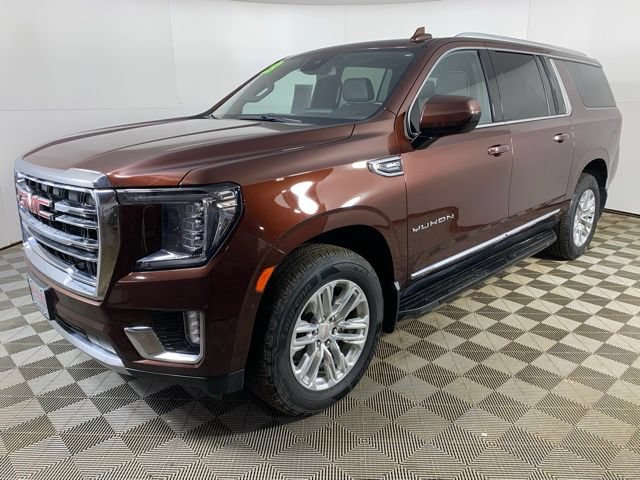 Used 2023 GMC Yukon XL SLT AWD/4WD image 9