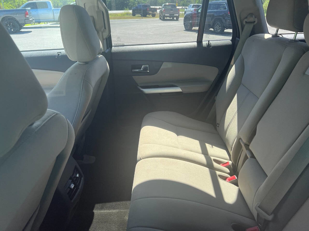 Used 2012 Ford Edge SE image 12