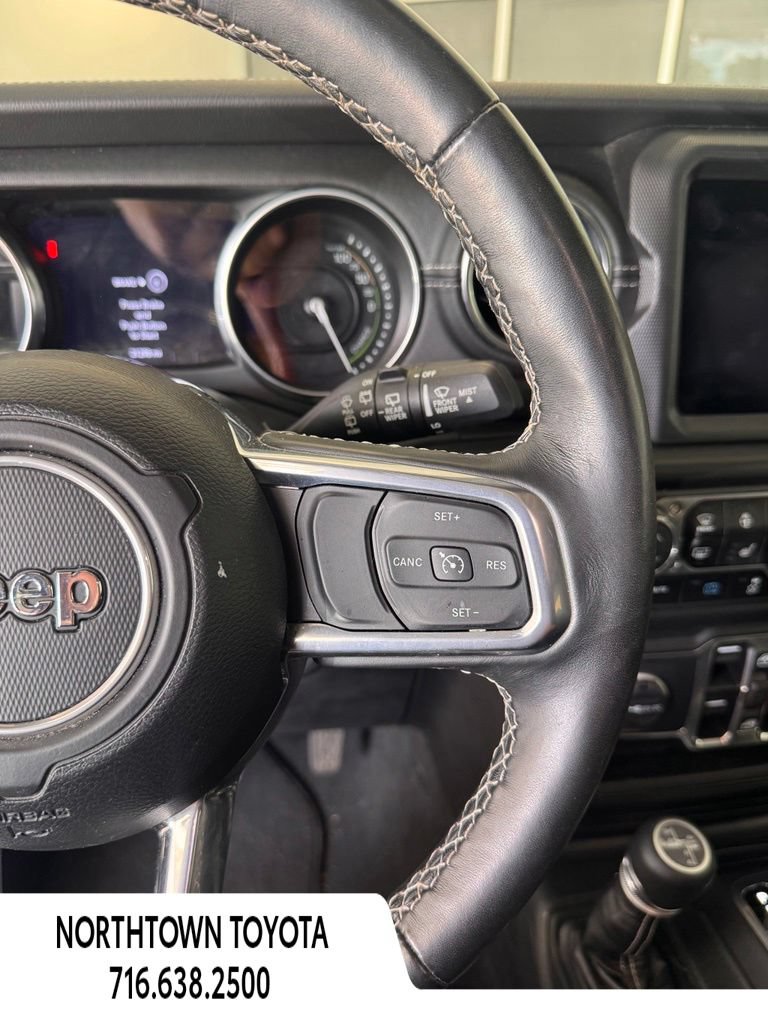 Used 2023 Jeep Wrangler Unlimited Sahara w/ Cold Weather Group AWD/4WD image 26