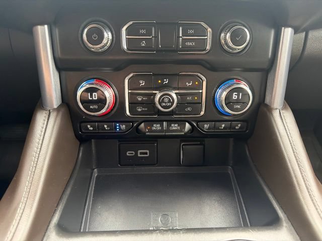 Used 2023 GMC Yukon XL SLT w/ SLT Premium Package AWD/4WD image 30
