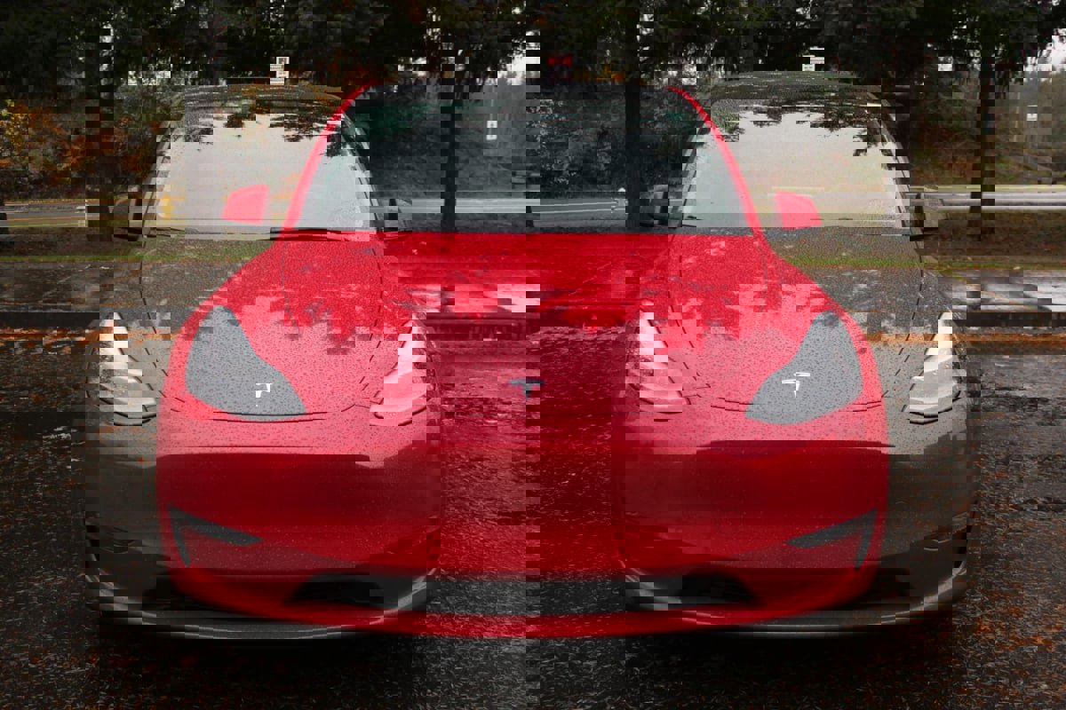 Used 2021 Tesla Model Y Performance image 2