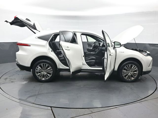 Certified 2021 Toyota Venza XLE image 56