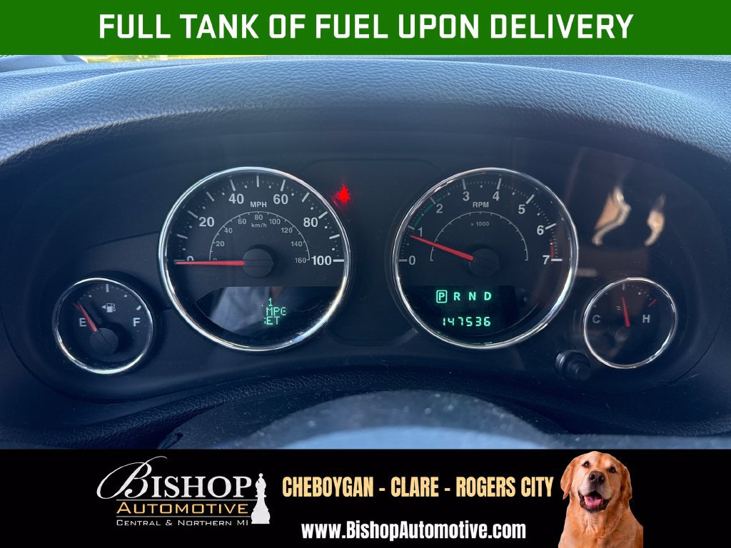 Used 2015 Jeep Wrangler Unlimited Sahara w/ Dual Top Group AWD/4WD image 2