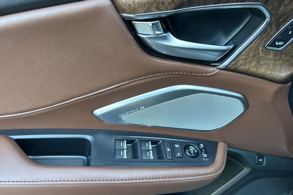 Used 2023 Acura RDX AWD w/ Advance Package image 5