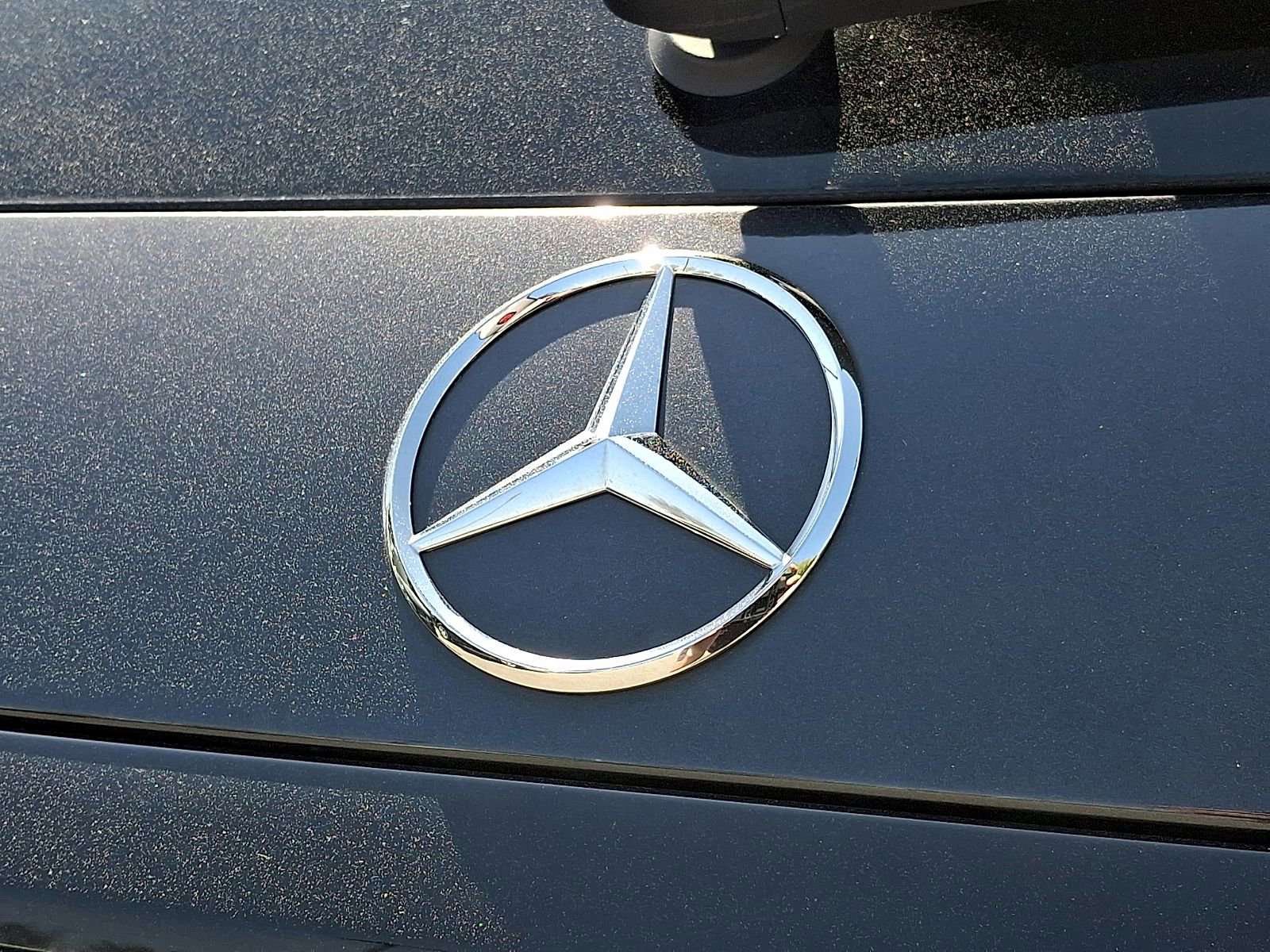 Used 2024 Mercedes-Benz GLC 300 4MATIC image 32